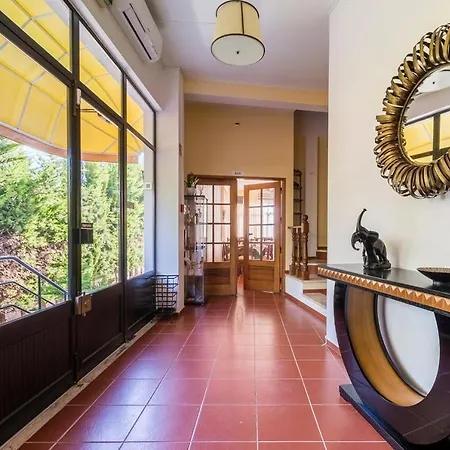 Manta Guest Bed & Breakfast 3*