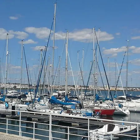 Alojamento de Acomodação e Pequeno-almoço Manta Guest 3*