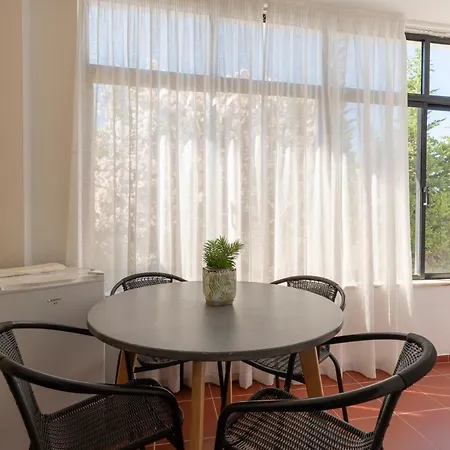 Manta Guest Bed and Breakfast